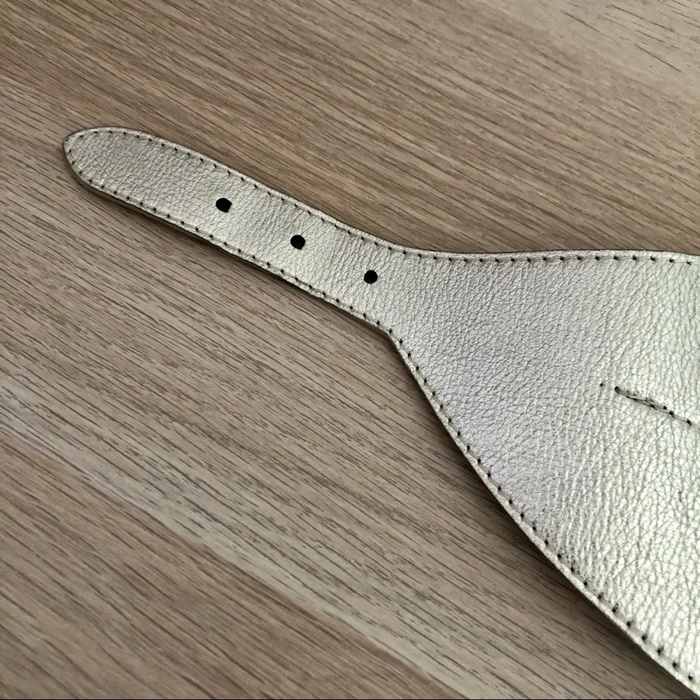 Vintage Tomas Maier Gold Metallic Italian Leather Lips Wide Designer Belt. 38